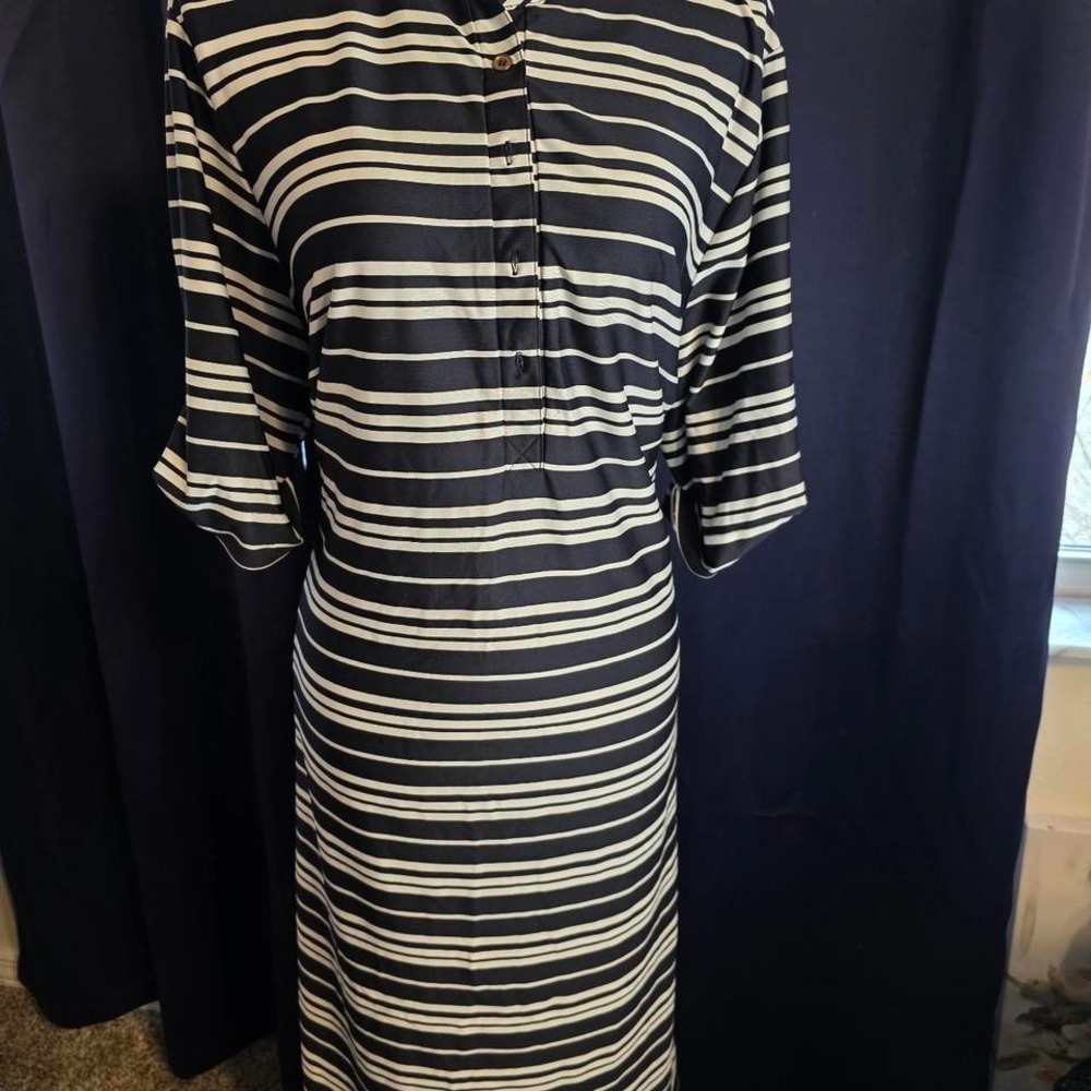Shelby & Palmer black and white striped‎ dress with 3/4 sleeves
